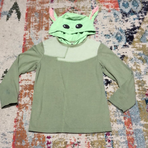 Old Navy Other - 🧜🏼‍♀️3 for $15 item!🧜🏼‍♀️ mandalorian the child tee